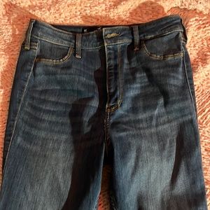 Hollister ultra high rise Jean leggings 29W 26L